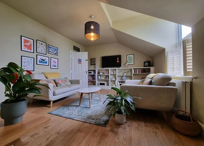 Contemporary Apartment In Cromer