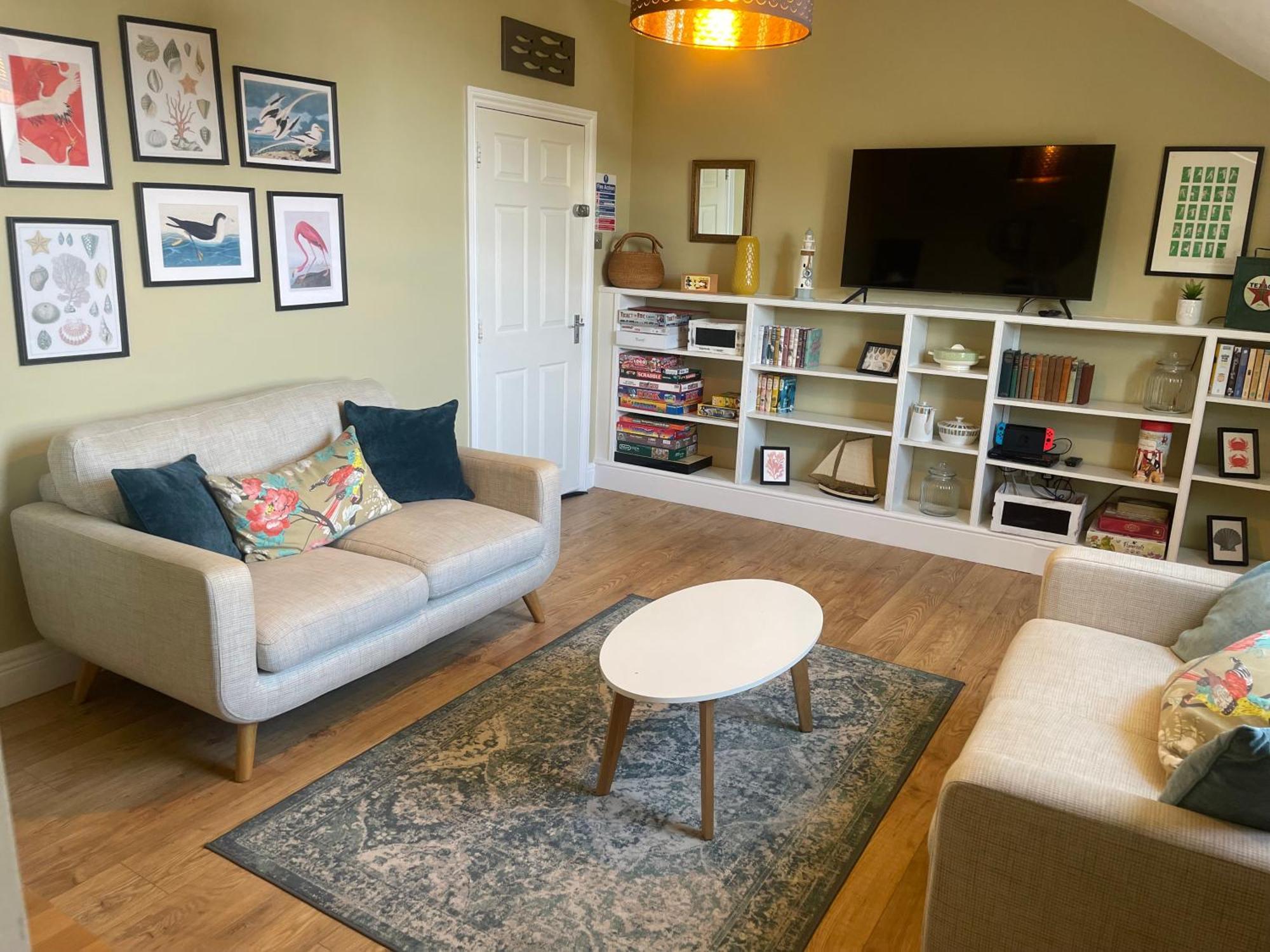 Contemporary In Apartment